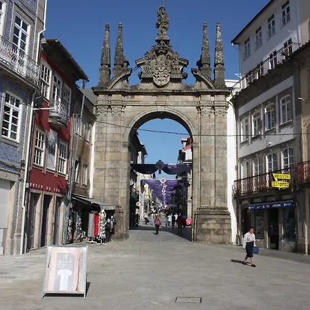 Arco Da Porta Nova *